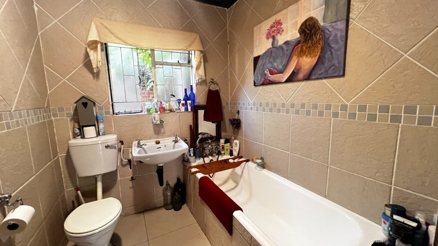 9 Bedroom Property for Sale in Waverley Free State